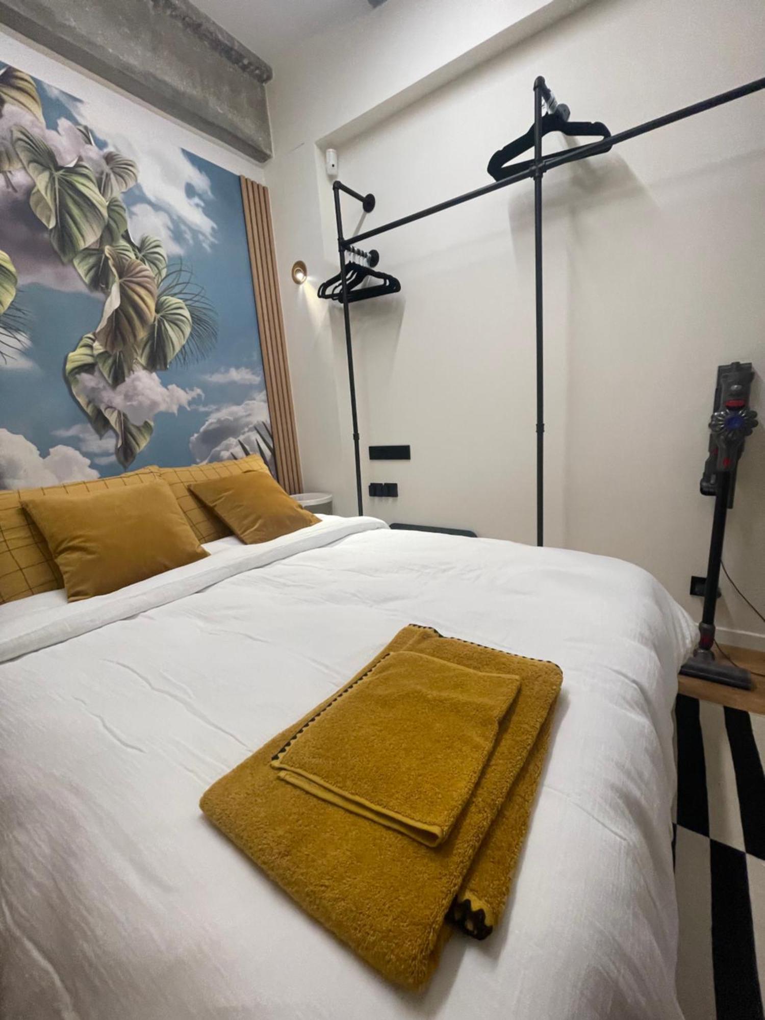 Le Loft Bleu La Madeleine - Un Mini Loft Design Et Tres * Parigi